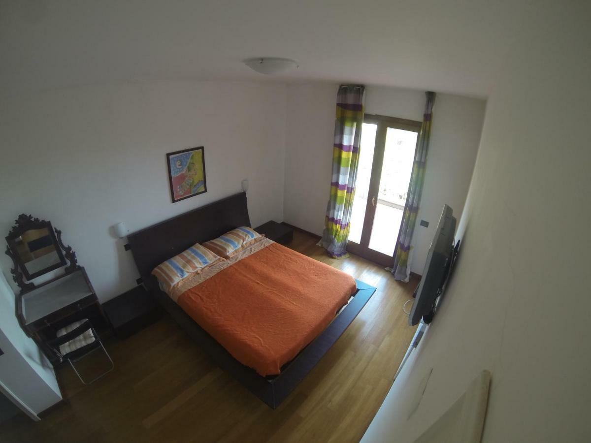 كوغوليتو 18 Buche Apartment المظهر الخارجي الصورة
